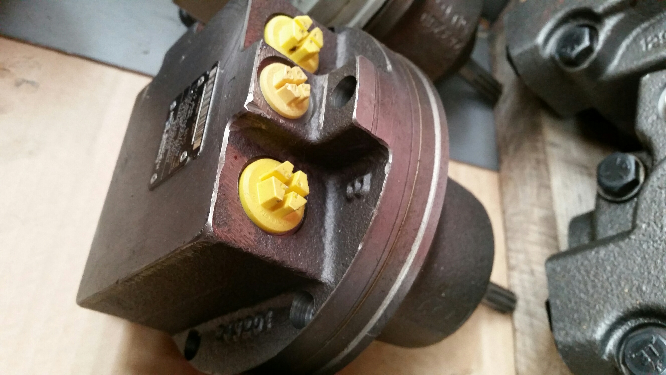 A9FE 14/10W-PZK 216 0